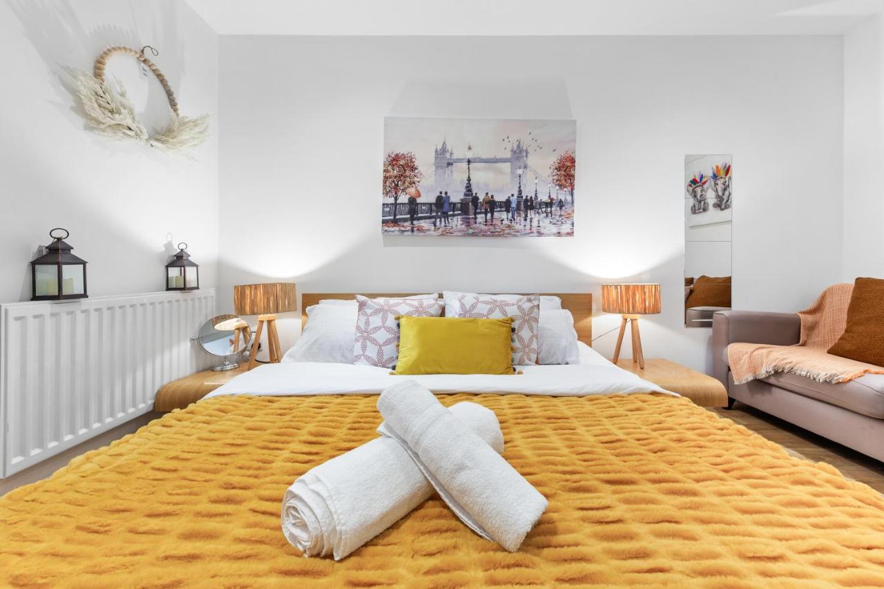 Lavish 3 Bedroom Flat In Mayfair London Hy4 Eksteriør billede